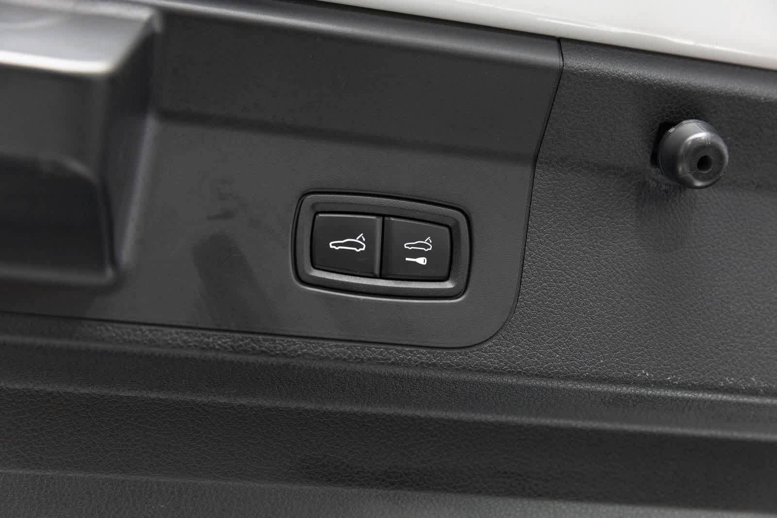 Used 2023 Porsche Panamera 4 Platinum Edition w/ Assistance Package AWD/4WD image 47
