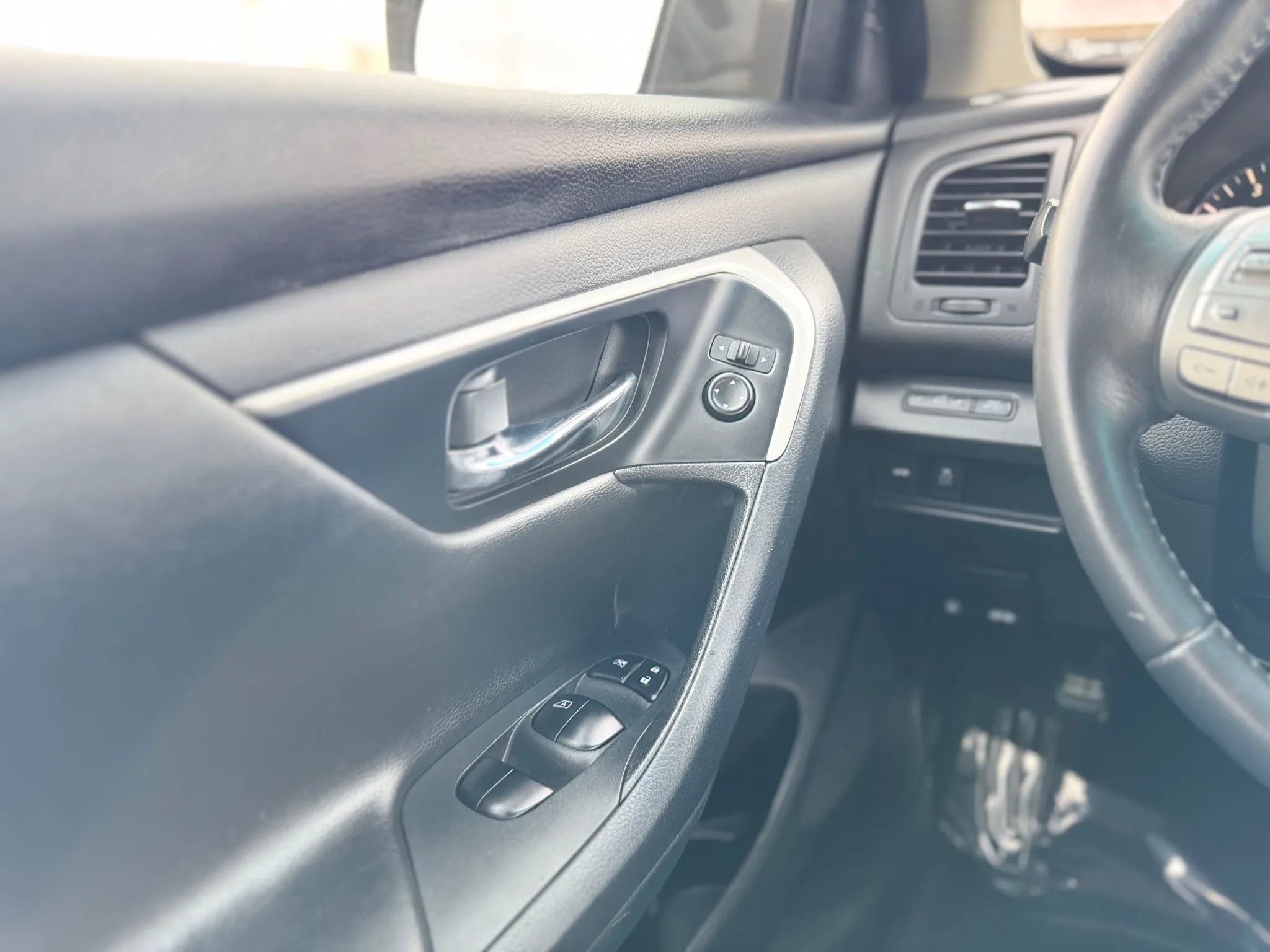 Used 2017 Nissan Altima 2.5 SV image 32