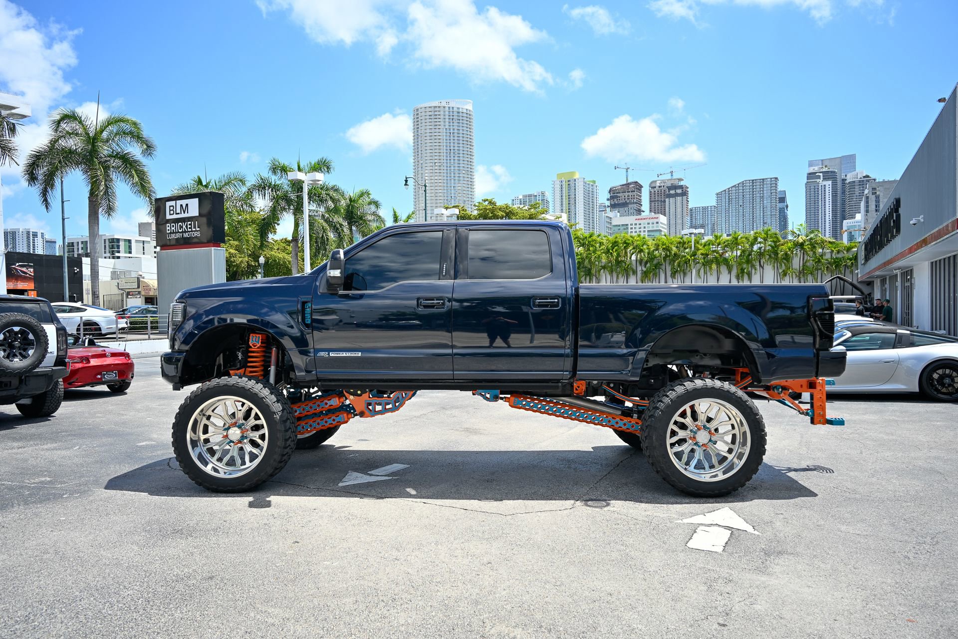 Used 2022 Ford F250 Lariat w/ Black Appearance Package AWD/4WD image 10