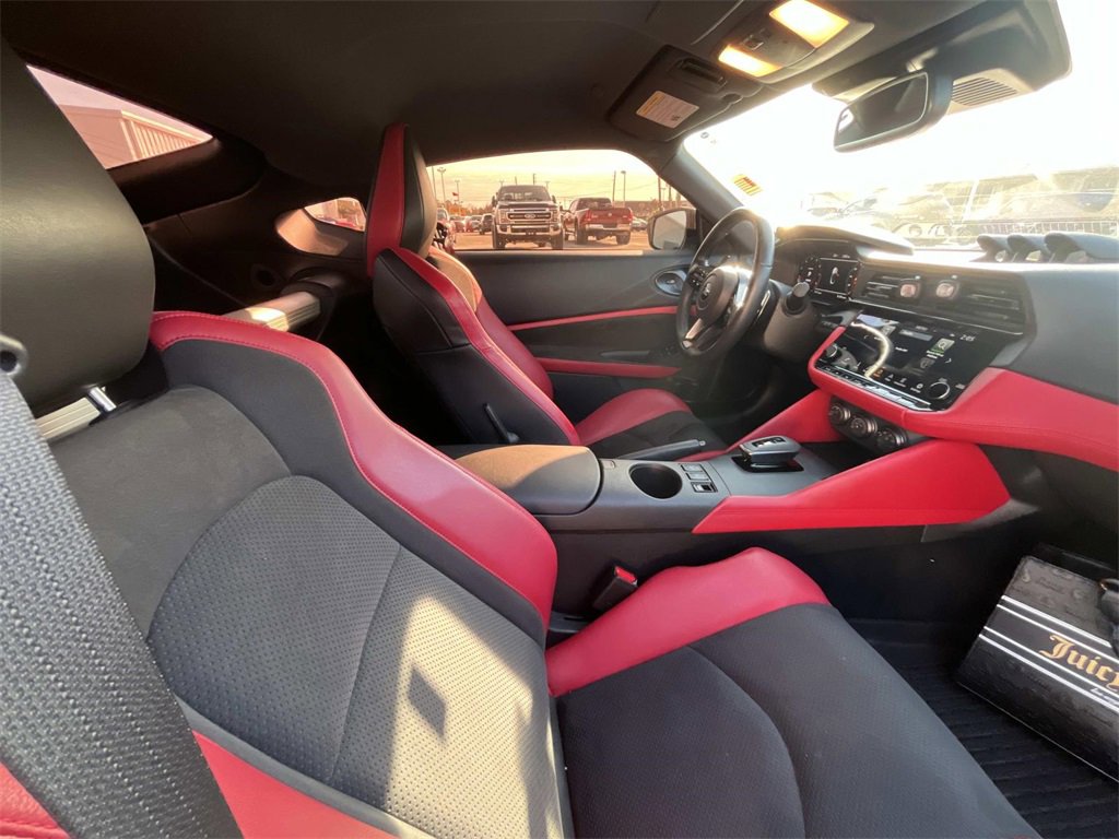 Used 2024 Nissan Z Performance w/ Floor Mat Package image 15
