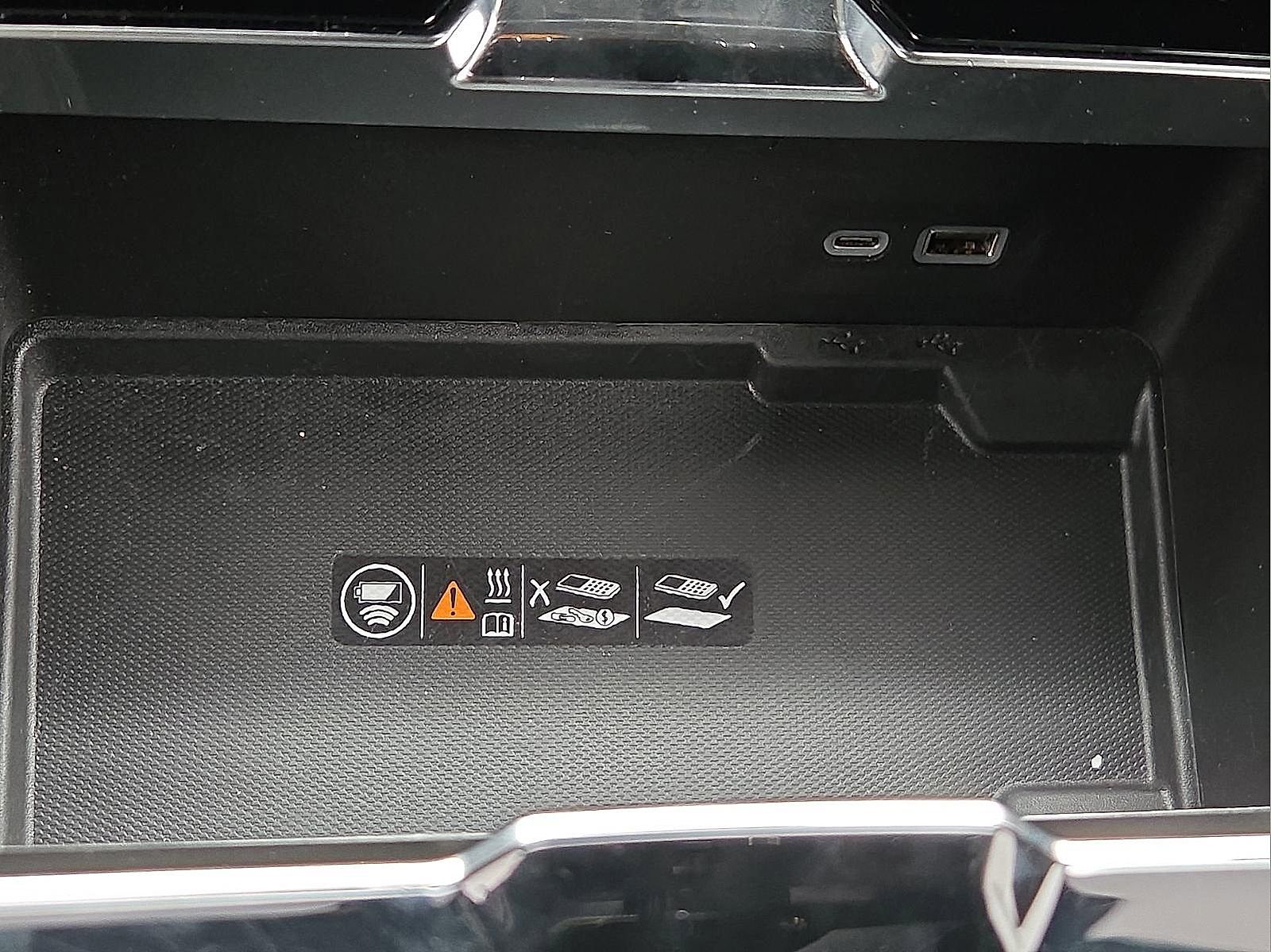 Used 2025 GMC Yukon Denali image 18