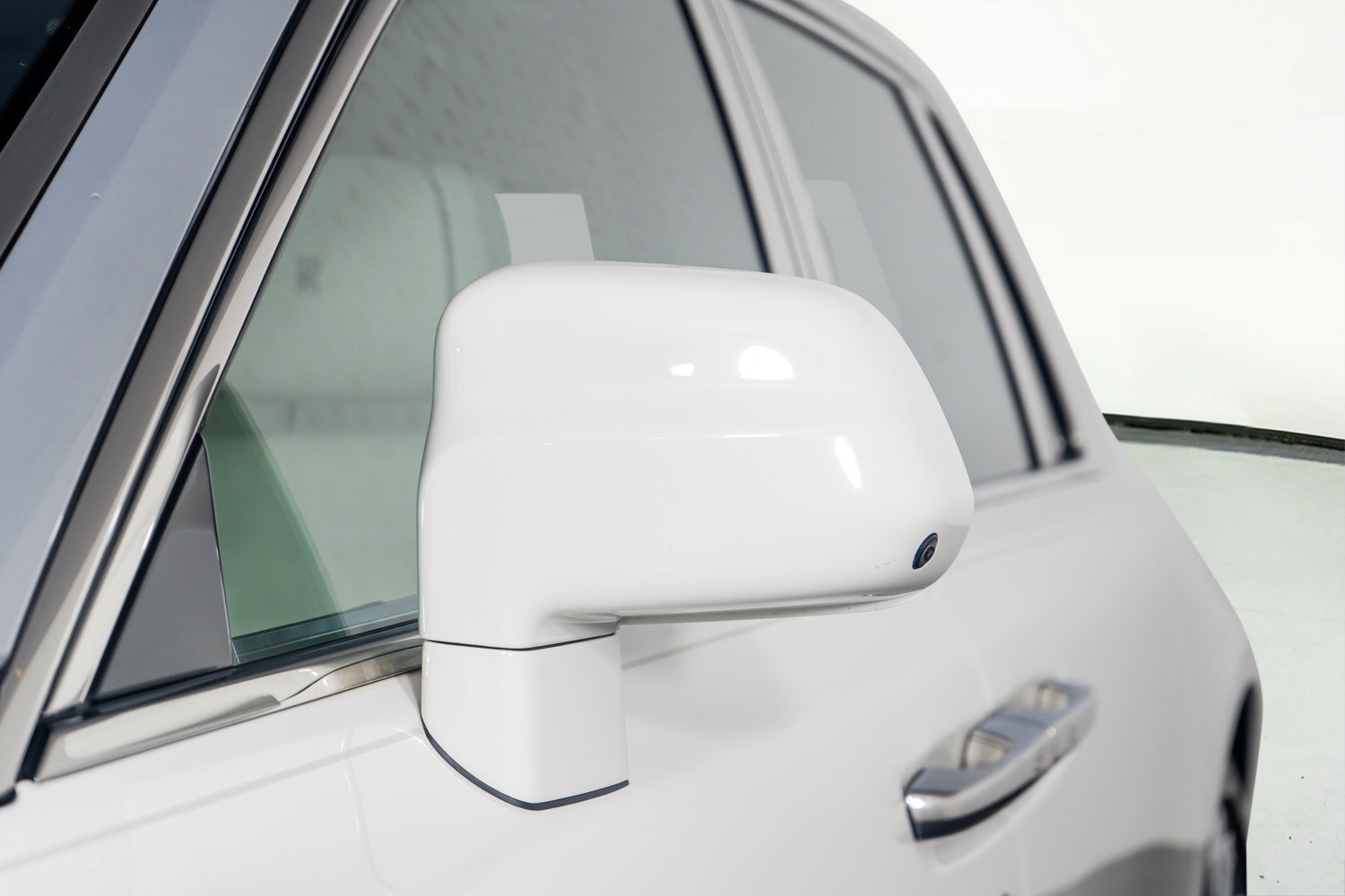 Used 2019 Rolls-Royce Phantom Sedan image 27