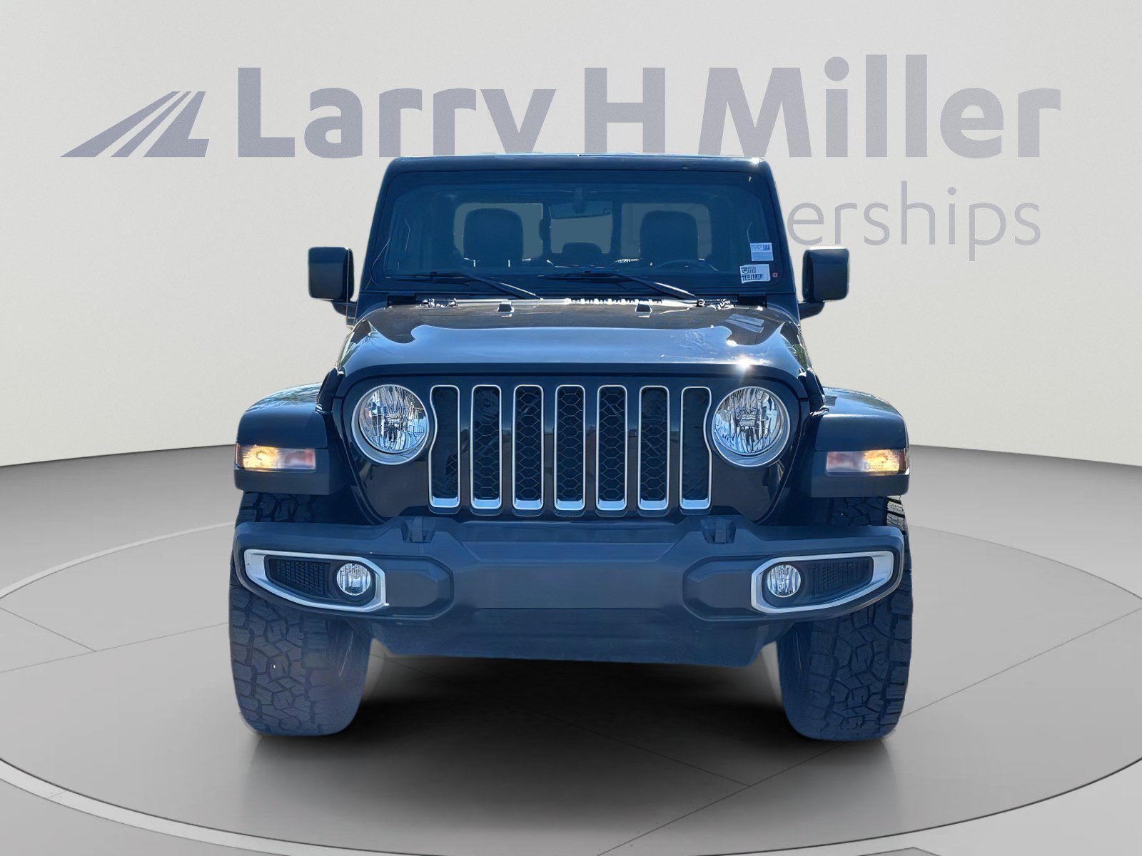 Used 2021 Jeep Gladiator Overland w/ Popular Equipment Package AWD/4WD image 9