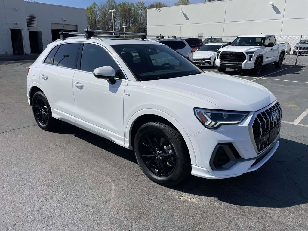 Used 2023 Audi Q3 2.0T Premium image 1