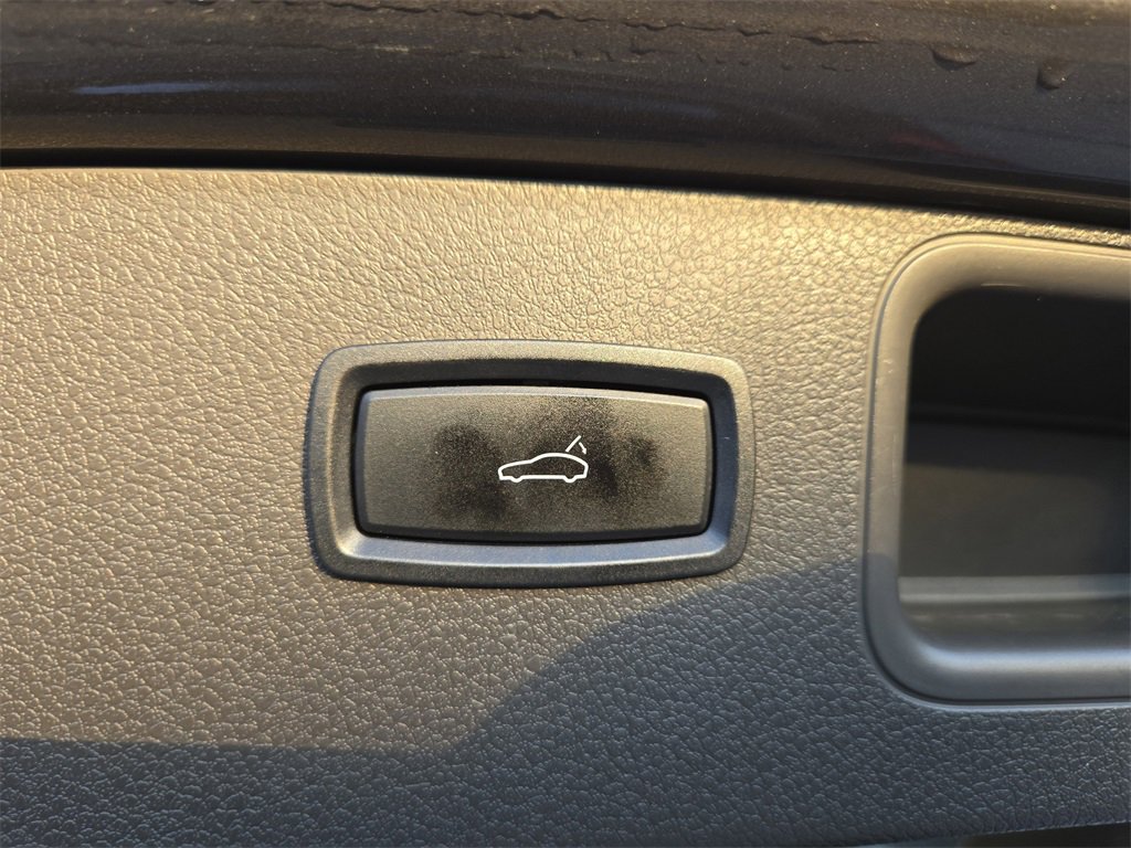 Used 2018 Porsche Macan S image 31