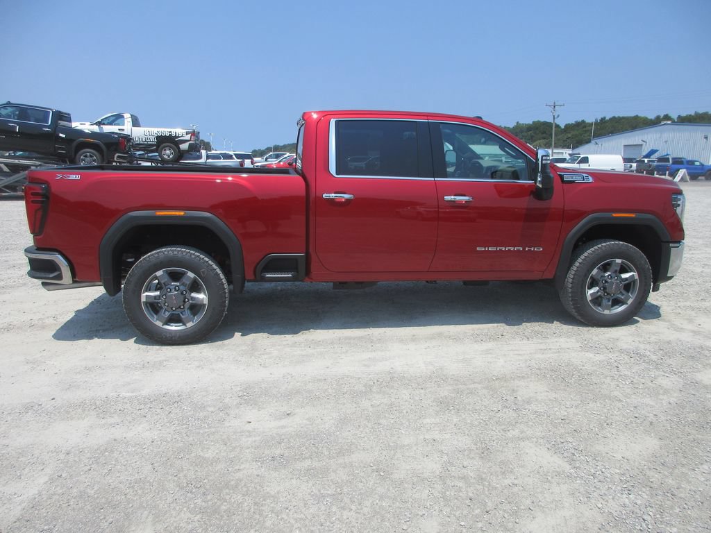 New 2026 GMC Sierra 2500 SLT AWD/4WD image 3