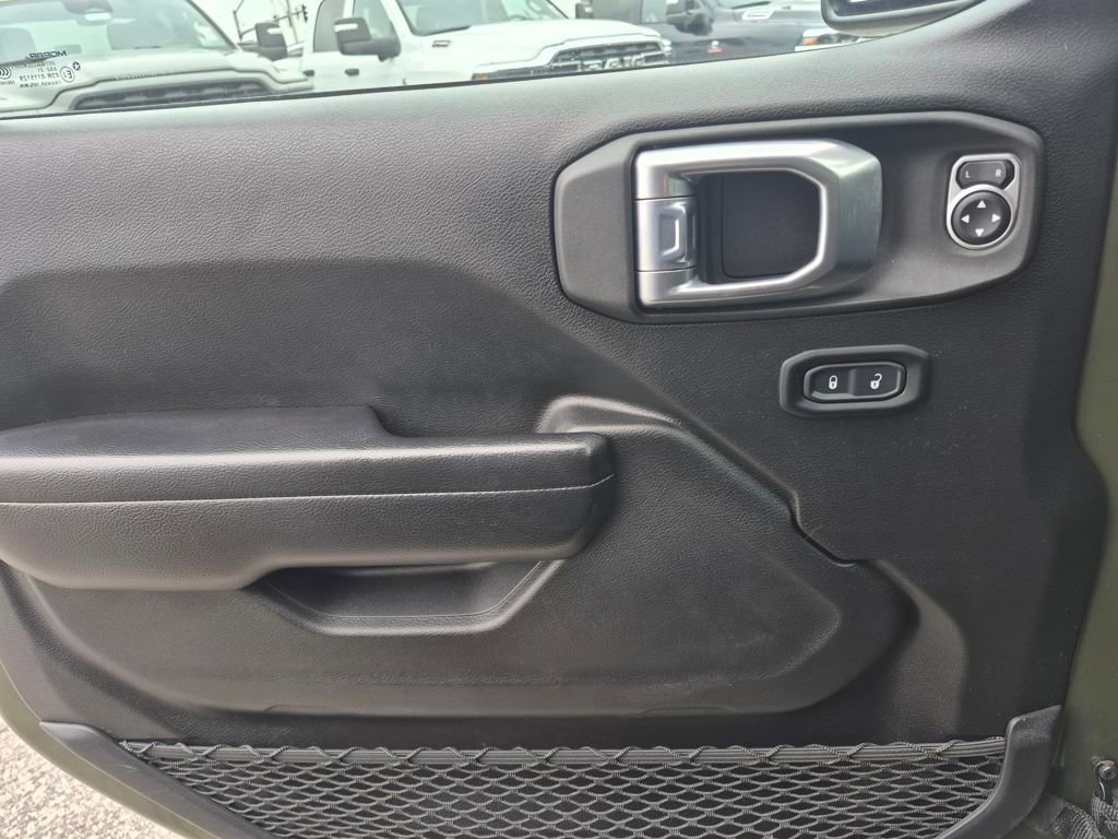 Used 2021 Jeep Wrangler Unlimited Sport image 16