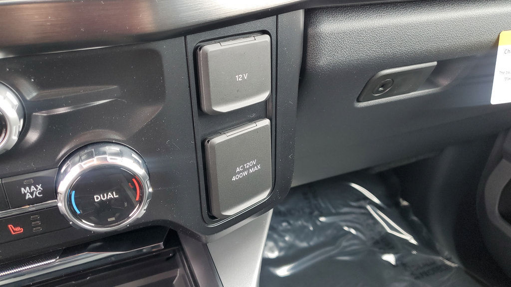 New 2026 Ford F250 Lariat w/ Black Appearance Package AWD/4WD image 36