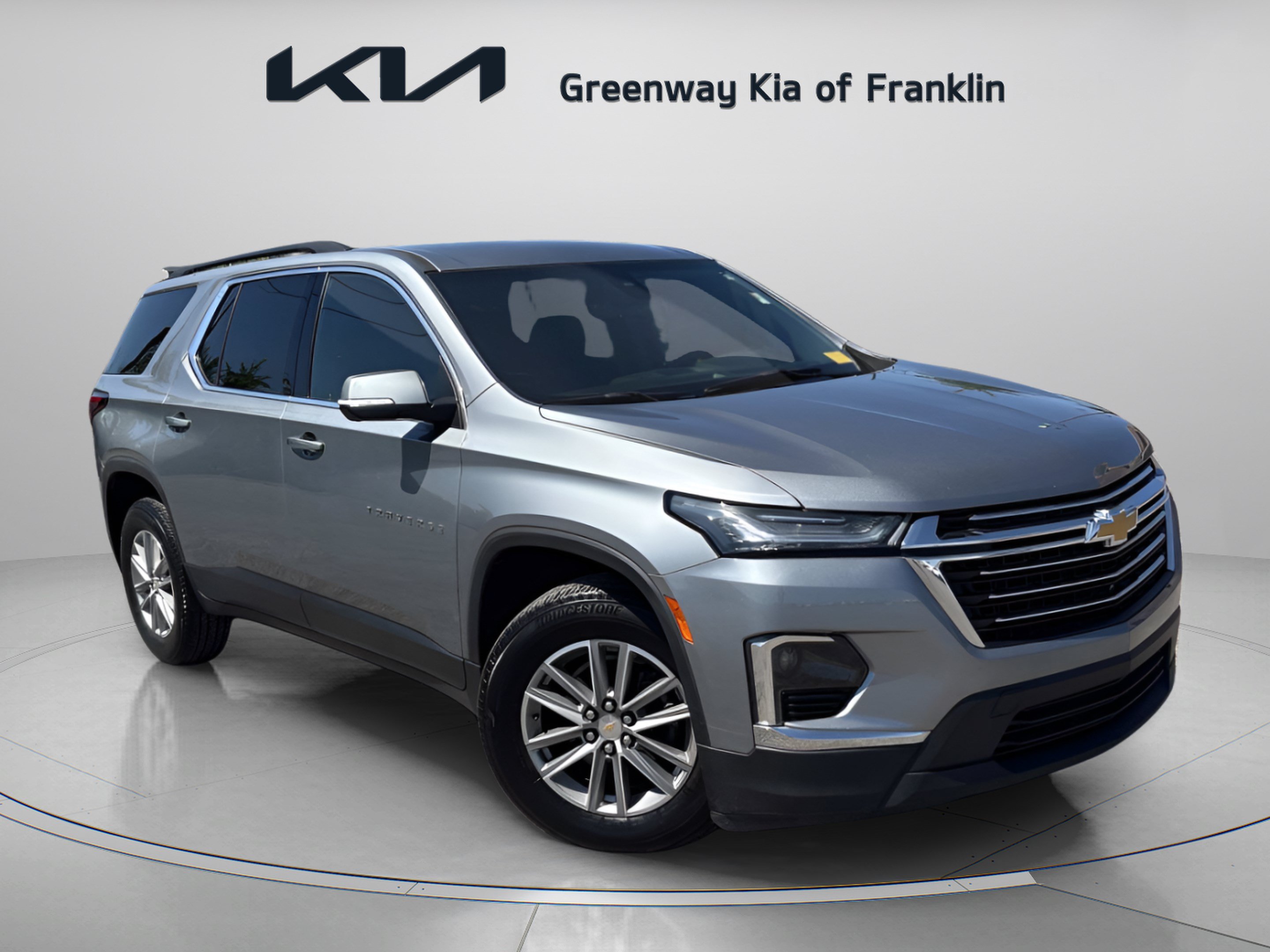 Used 2023 Chevrolet Traverse LT