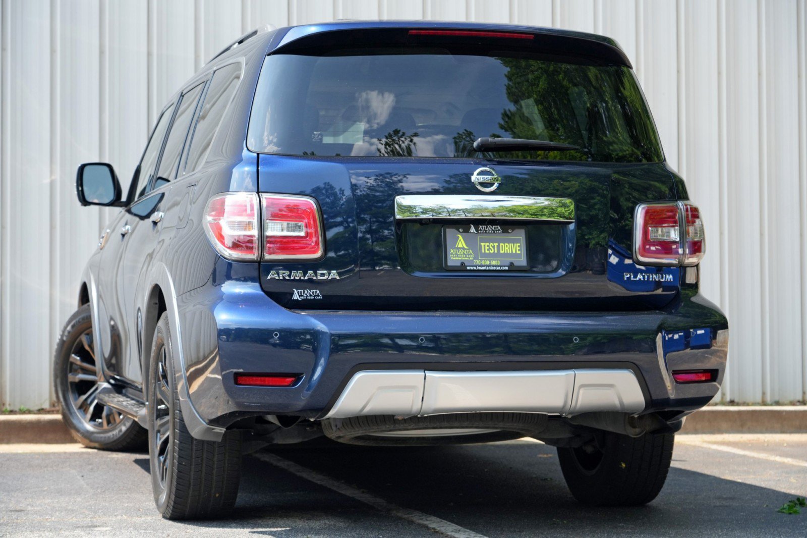 Used 2018 Nissan Armada Platinum w/ Cargo Package RWD image 5