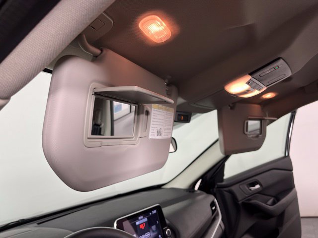 Certified 2026 Nissan Rogue SV FWD image 35