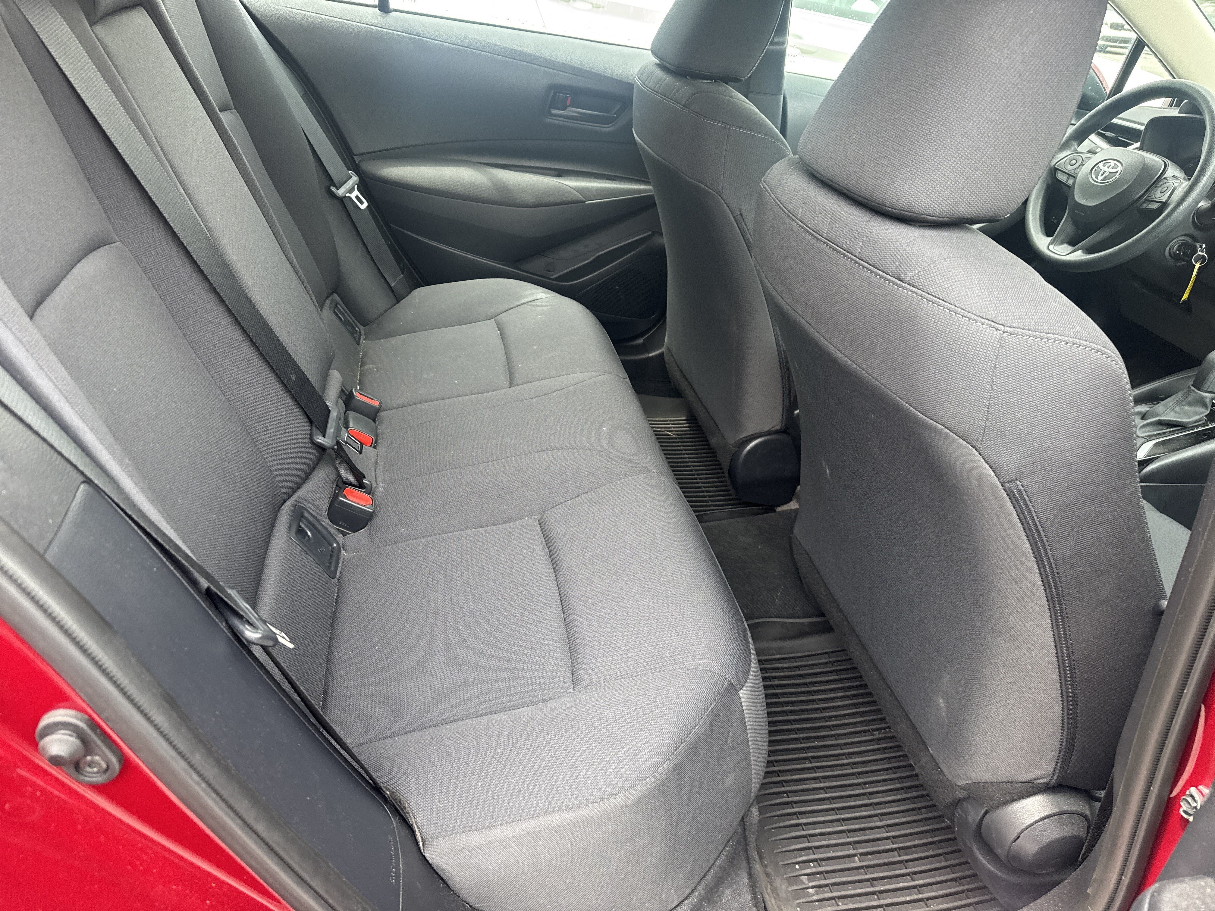 Used 2025 Toyota Corolla LE FWD image 14