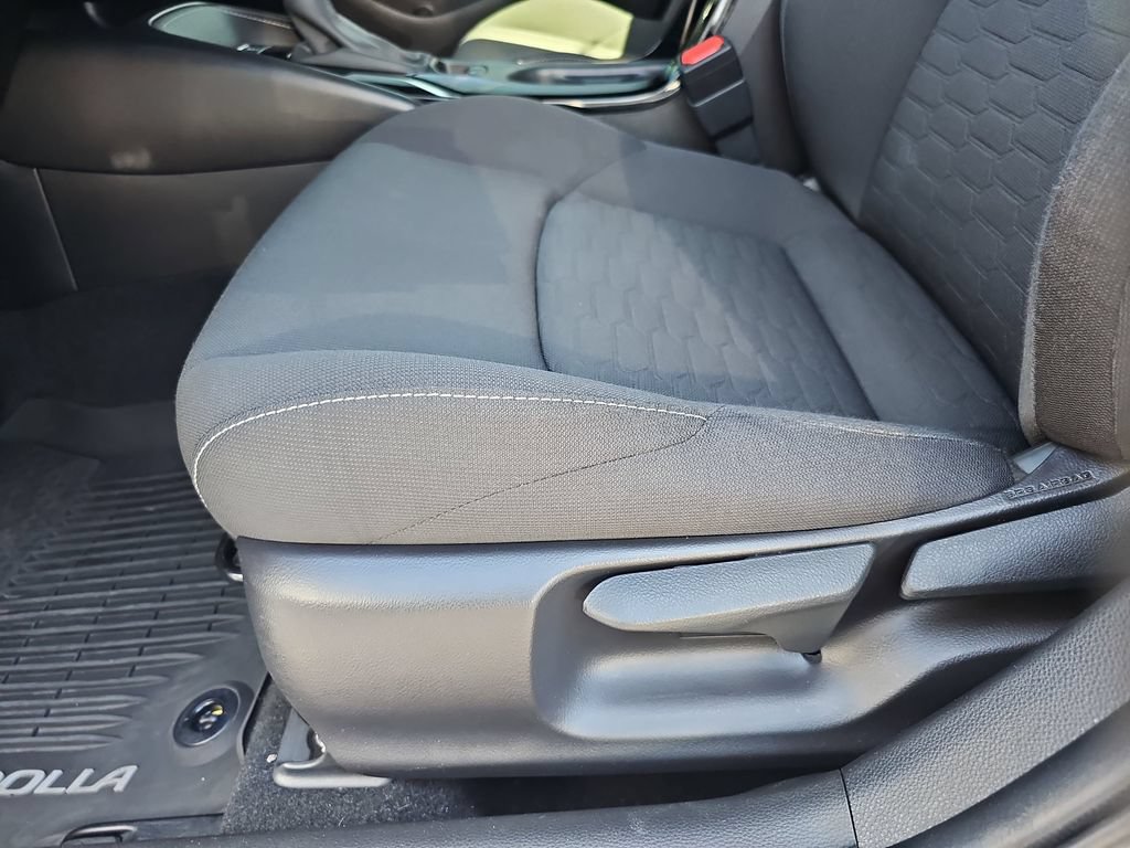Used 2022 Toyota Corolla SE FWD image 17