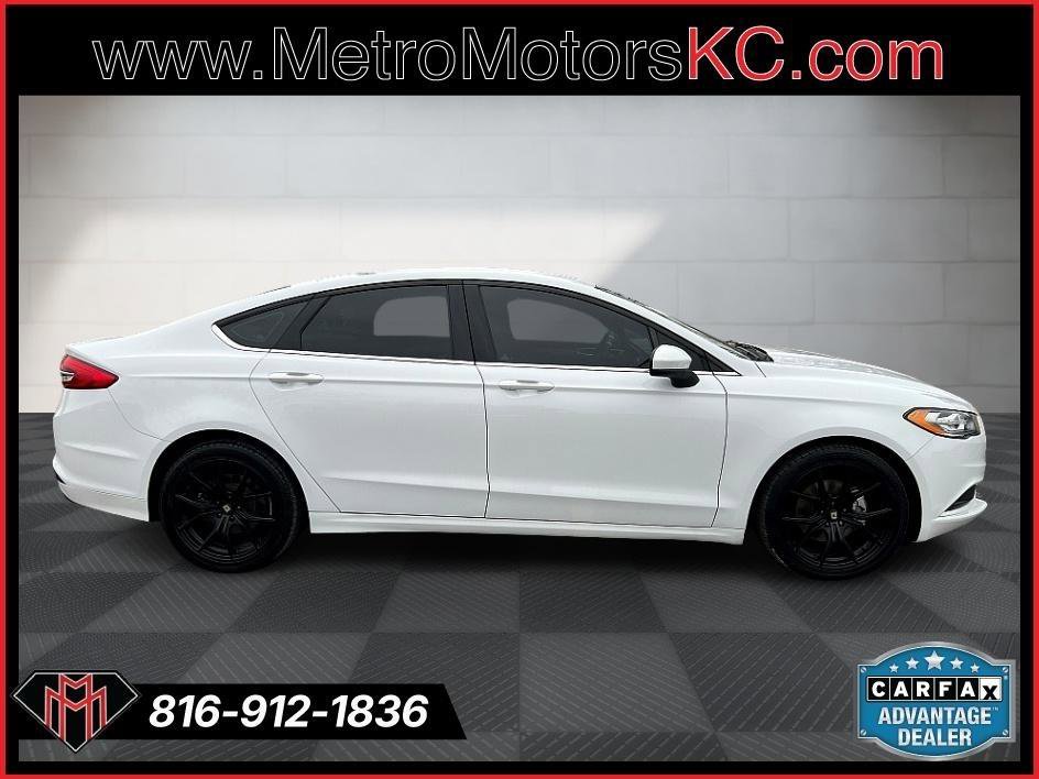 Used 2017 Ford Fusion SE image 7