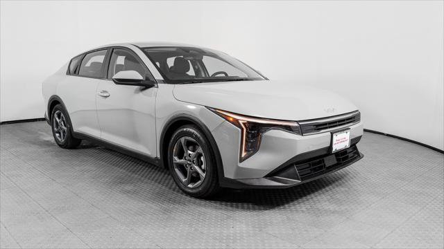 Used 2025 Kia K4 FWD image 11