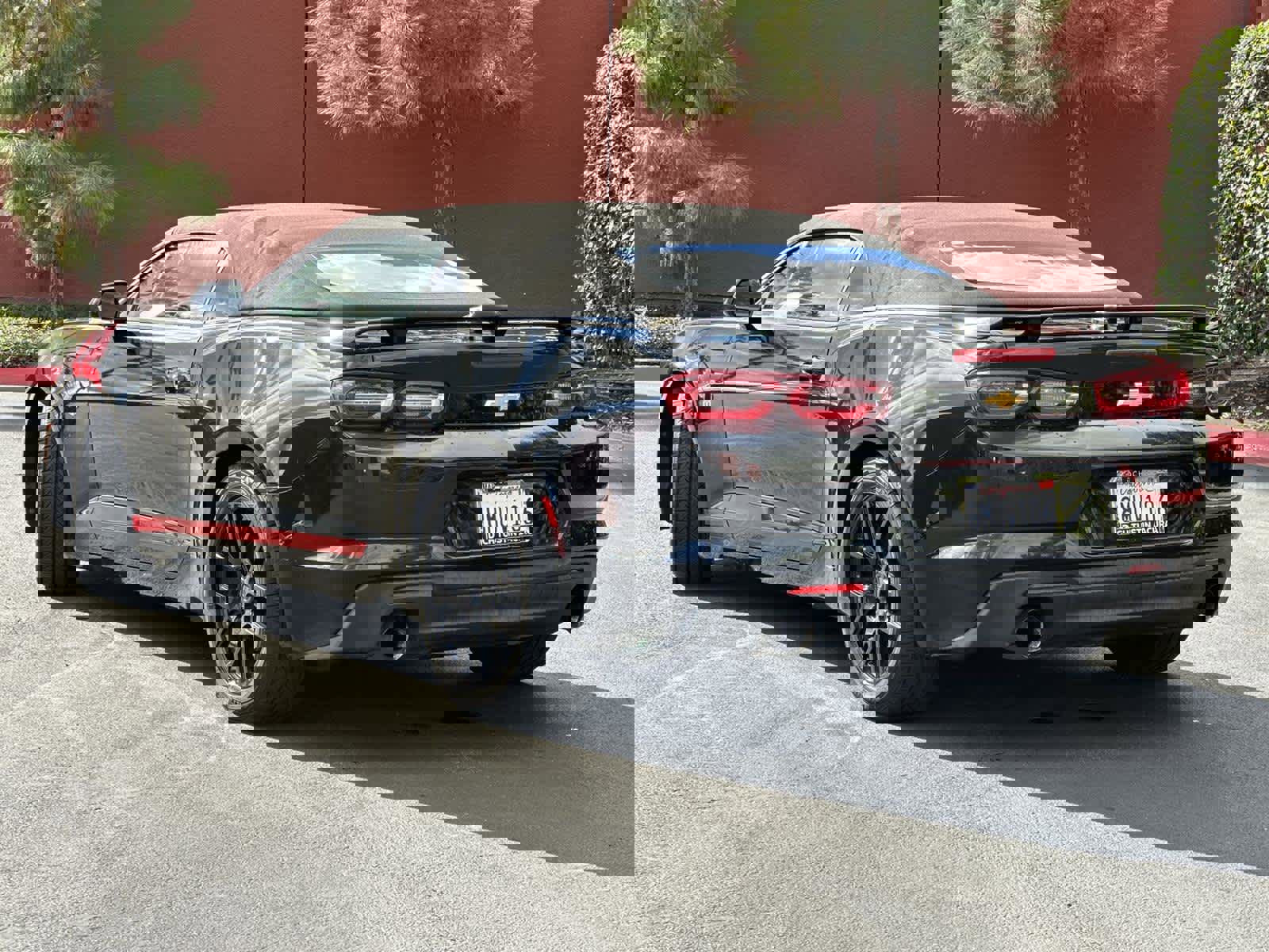 Used 2019 Chevrolet Camaro LT image 4