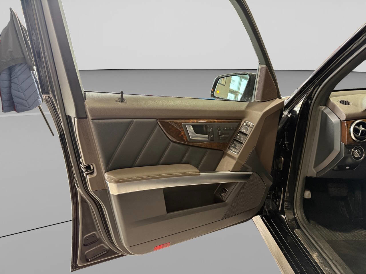 Used 2015 Mercedes-Benz GLK 350 GLK 350 4MATIC AWD 4dr SUV image 11