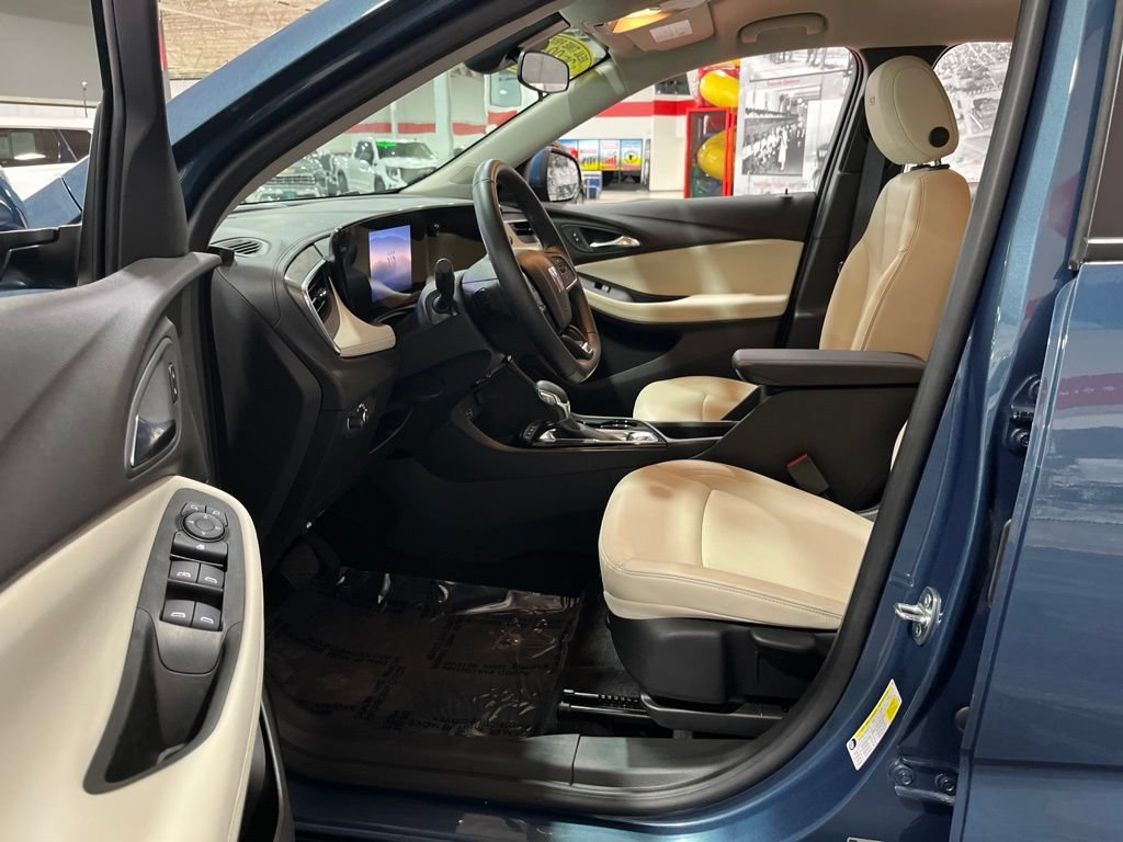Certified 2024 Buick Encore GX Sport Touring AWD/4WD image 12