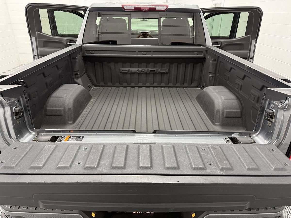 Used 2021 GMC Sierra 1500 Denali w/ Denali Ultimate Package AWD/4WD image 35