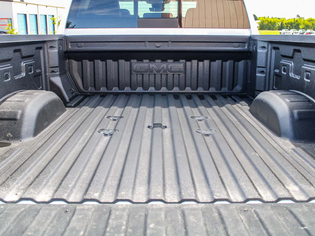 Used 2025 GMC Sierra 2500 Denali w/ Denali Reserve Package AWD/4WD image 15