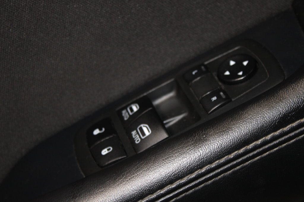 Used 2021 Dodge Challenger SXT RWD image 43