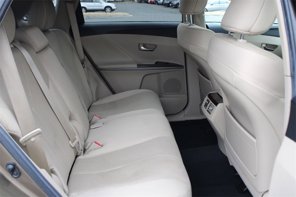 Used 2013 Toyota Venza LE image 14