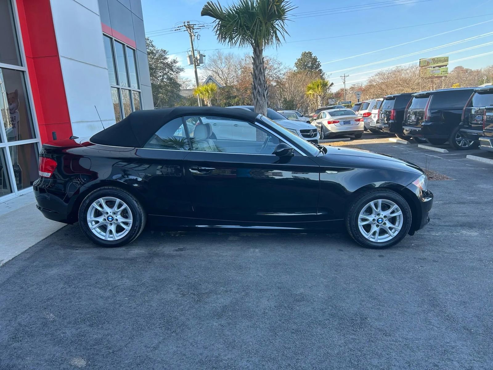 Used 2009 BMW 128i Convertible image 12