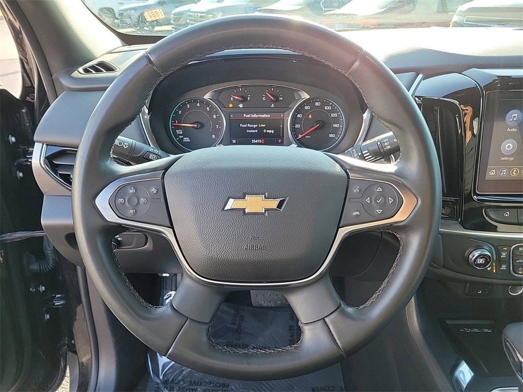 Used 2023 Chevrolet Traverse LT image 21
