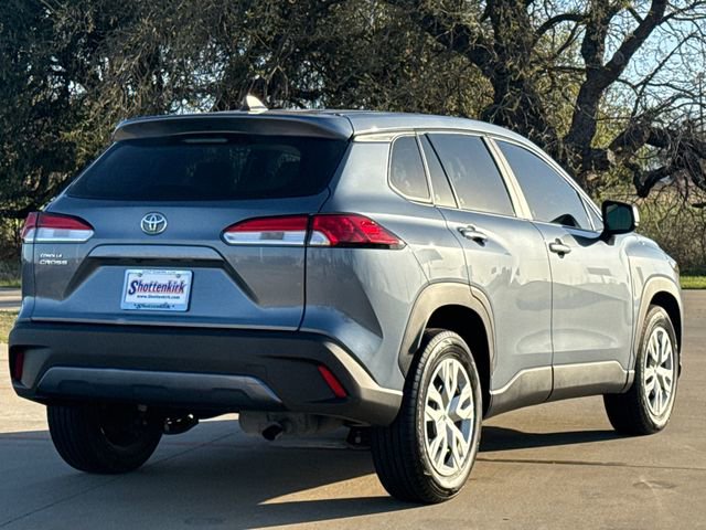 Used 2022 Toyota Corolla Cross L image 8