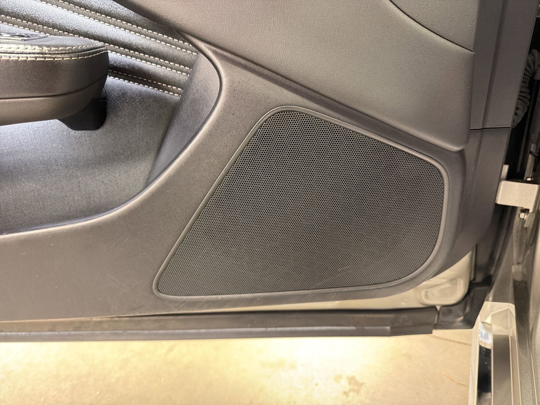 Used 2019 Lexus LS 500 w/ Interior Upgrade Package image 22