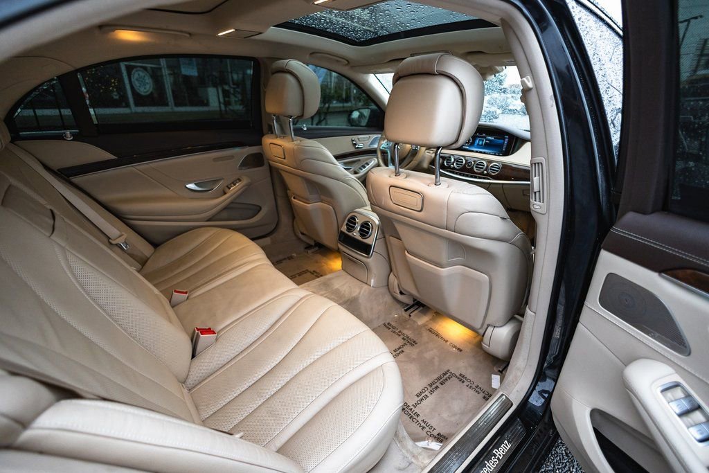 Used 2019 Mercedes-Benz S 450 Sedan image 32