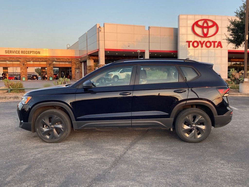 Used 2025 Volkswagen Taos S FWD image 8