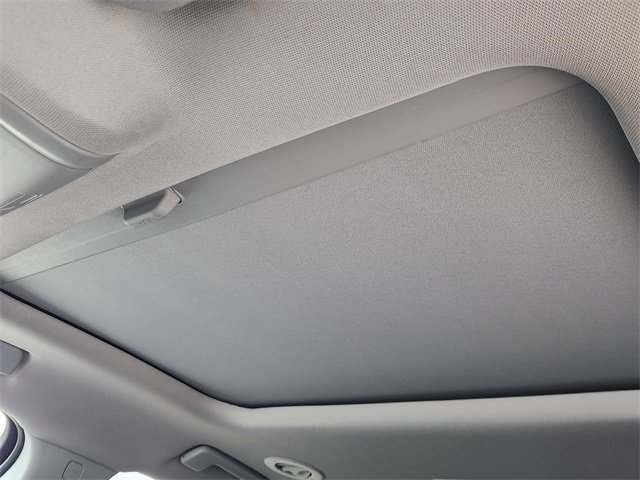 Used 2023 GMC Acadia SLE w/ Driver Convenience Package image 25