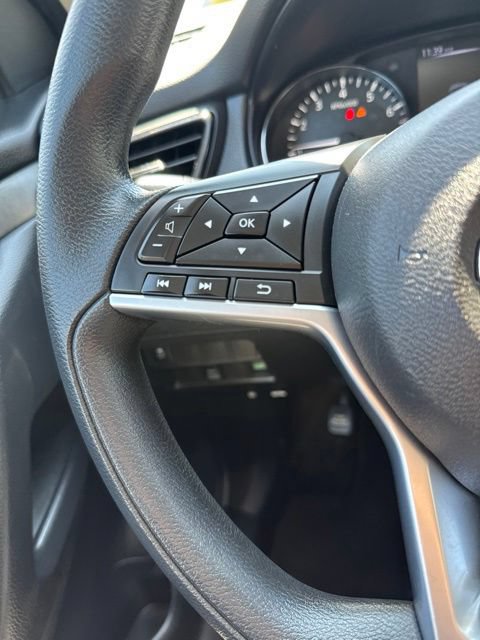 Used 2017 Nissan Rogue Sport S w/ S Appearance Package AWD/4WD image 25