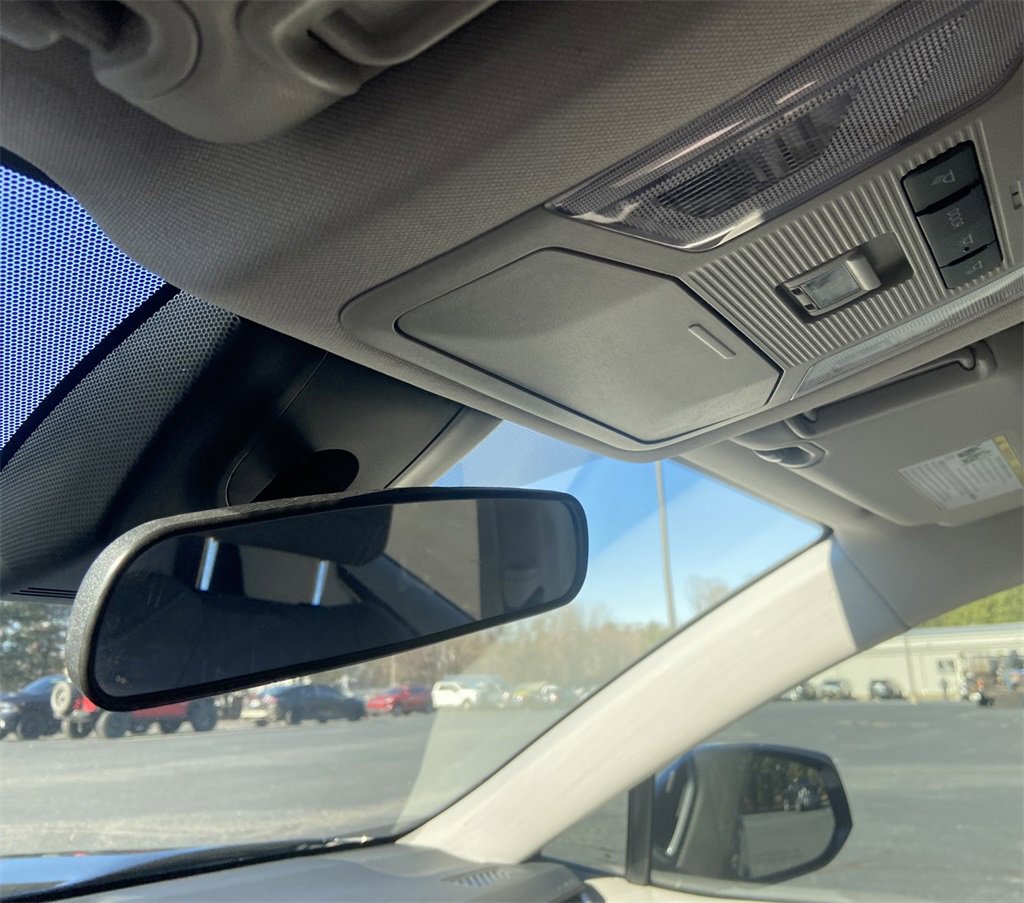 Used 2024 Toyota RAV4 XLE image 21