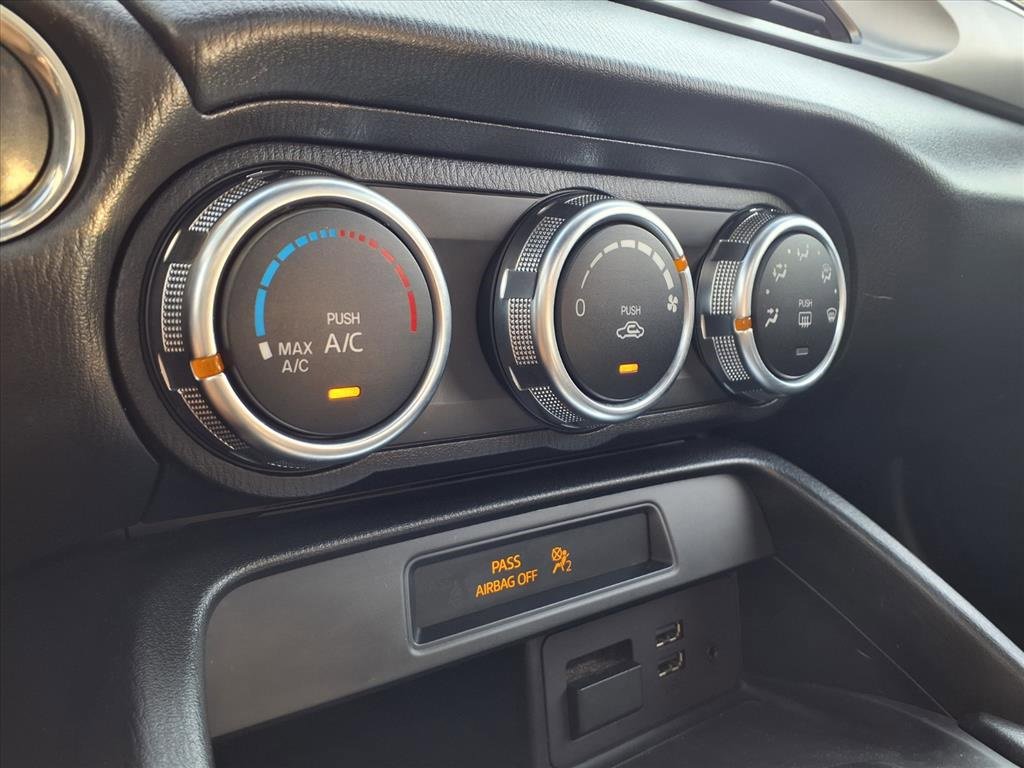 Used 2020 FIAT 124 Spider Classica w/ Technology Group image 21