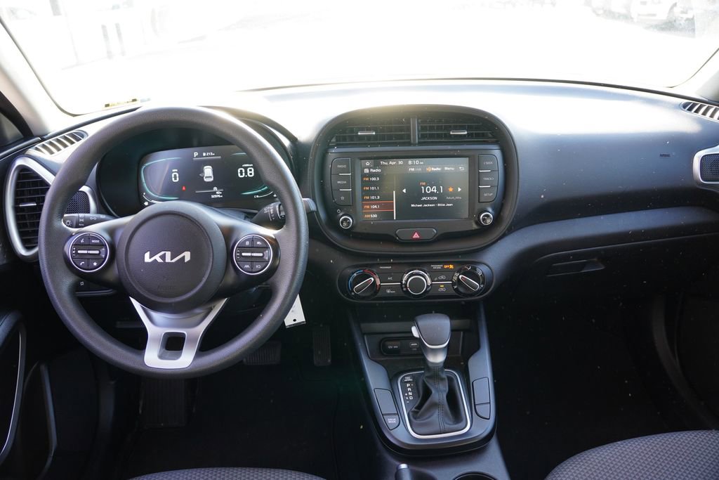 Certified 2024 Kia Soul LX w/ Option Group 015 FWD image 18
