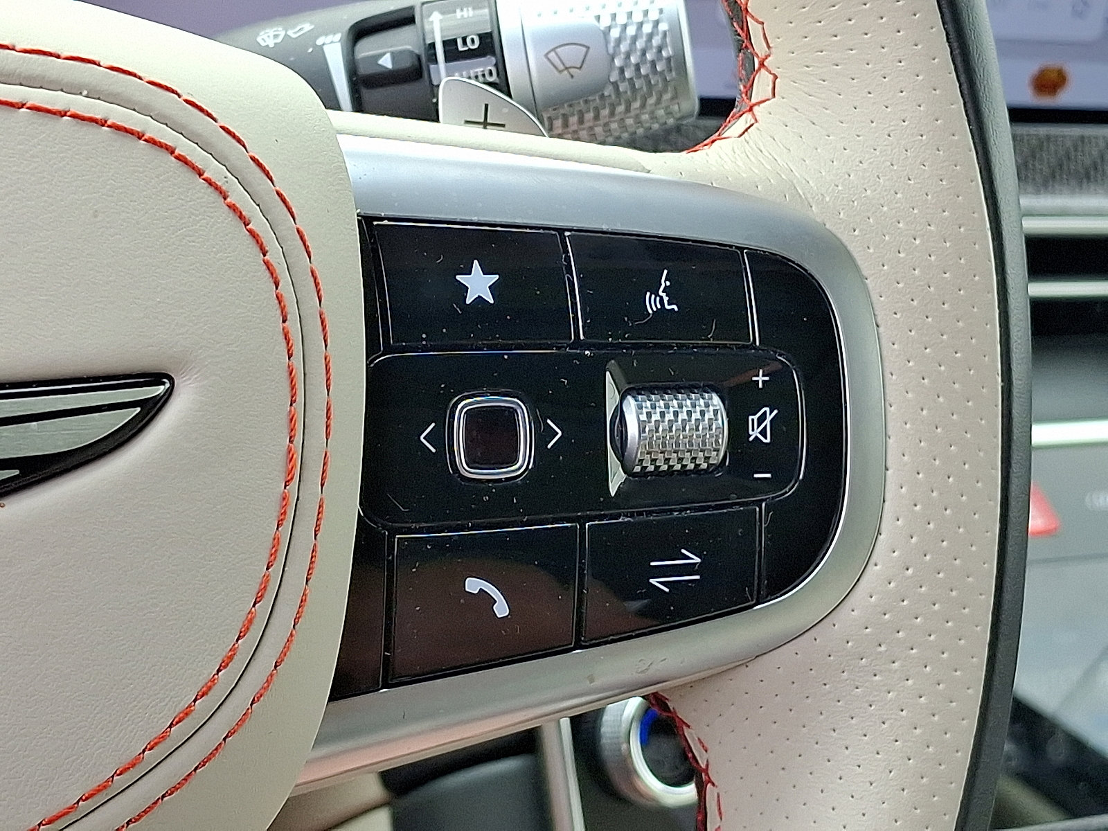 Certified 2025 Genesis GV80 3.5T e-SC image 24