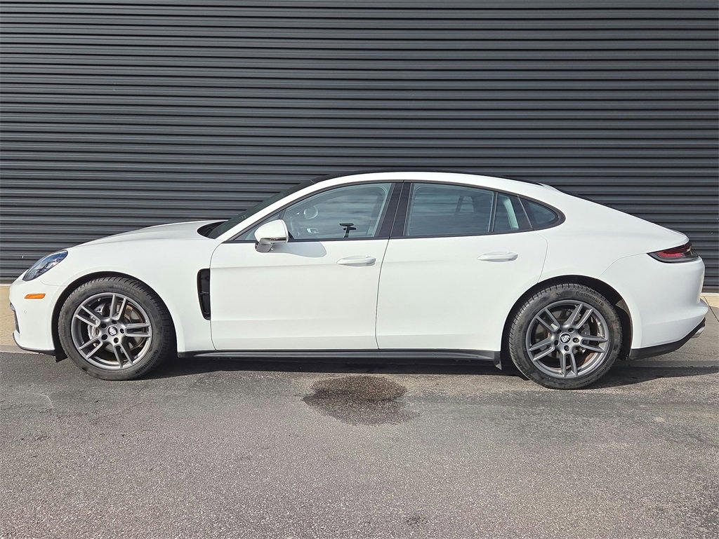 Used 2022 Porsche Panamera 4 image 2