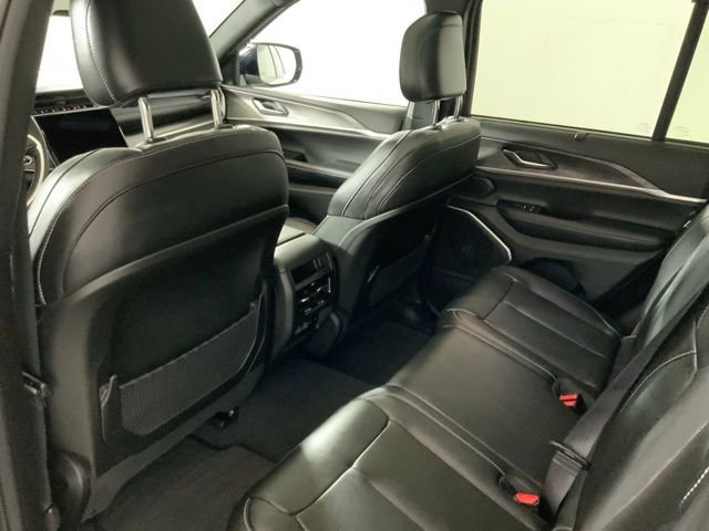 Used 2024 Jeep Grand Cherokee Limited 4xe w/ Luxury Tech Group II image 28