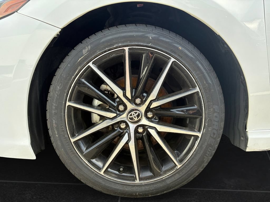 Used 2023 Toyota Camry SE FWD image 9
