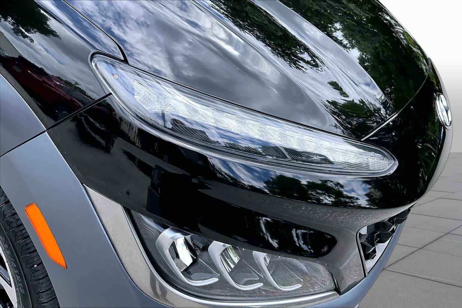 Used 2022 Hyundai Kona Limited FWD image 28