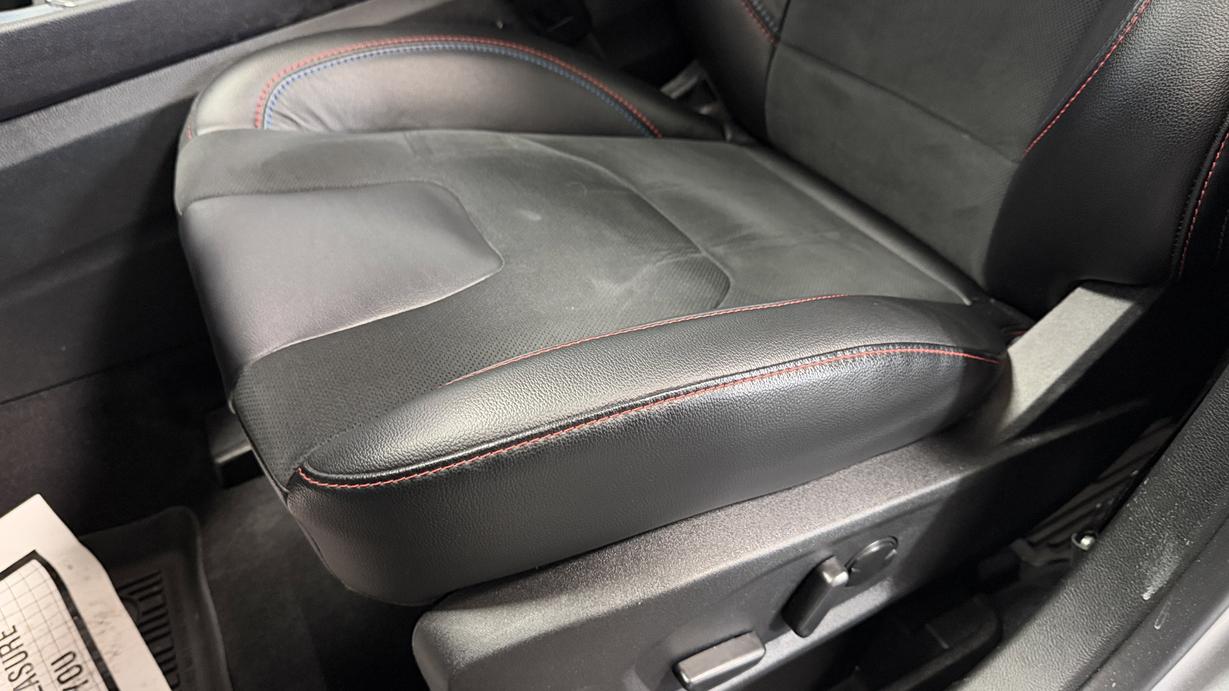 Used 2024 Ford Edge ST w/ Equipment Group 401A image 24