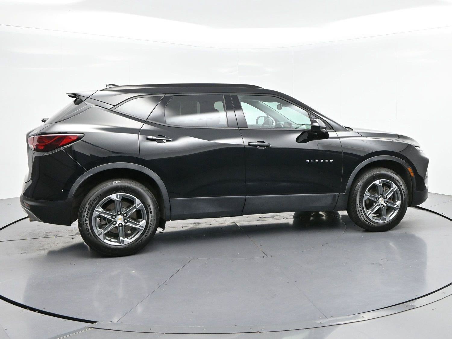 Used 2023 Chevrolet Blazer LT w/ Convenience Package FWD image 8