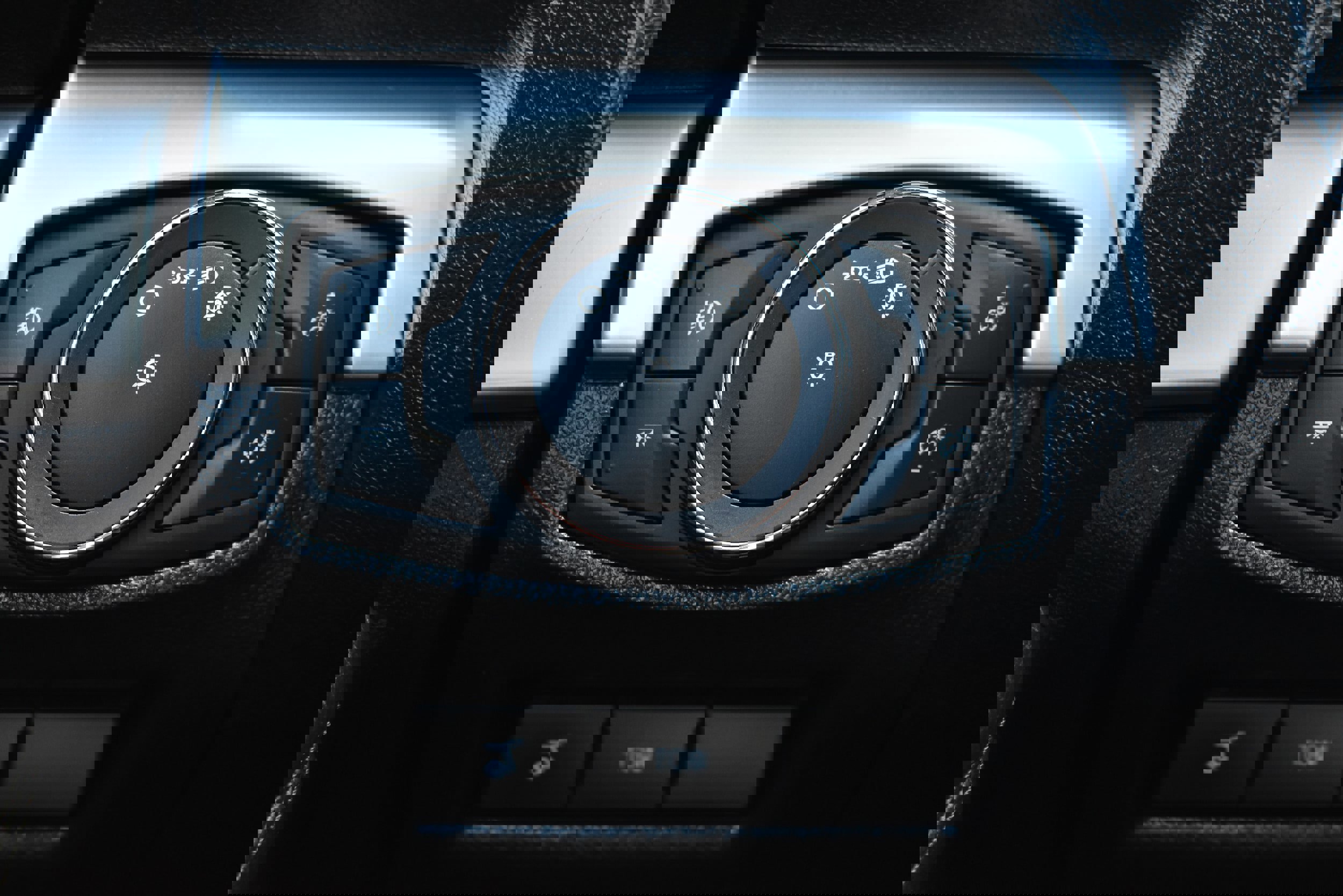 Used 2019 Ford Explorer Sport w/ Equipment Group 401A image 31