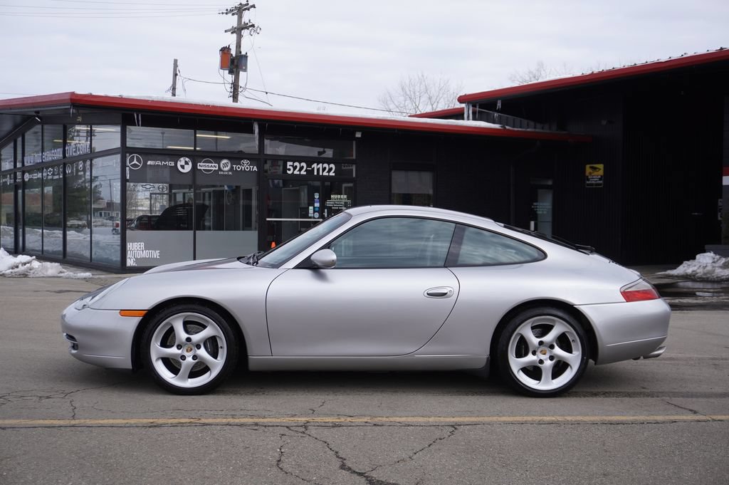 Used 2001 Porsche 911 Carrera RWD image 4