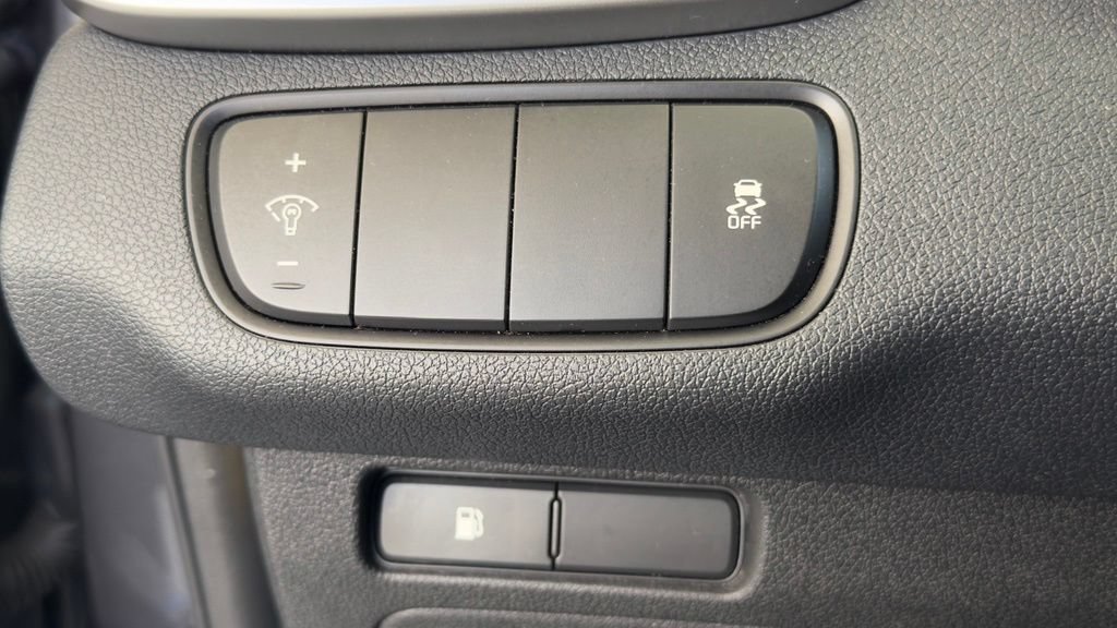 Used 2018 Kia Sorento FWD image 25