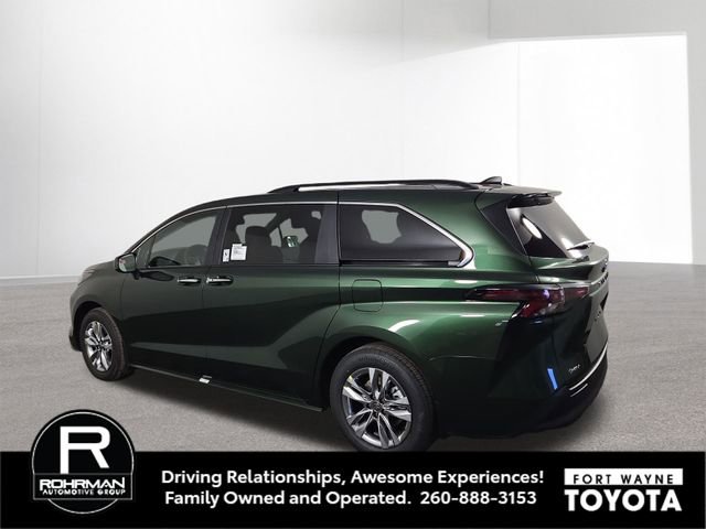 New 2026 Toyota Sienna XLE image 10