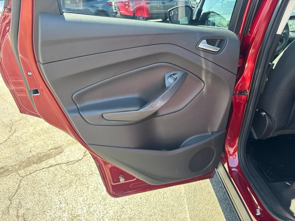 Used 2019 Ford Escape SE FWD image 29