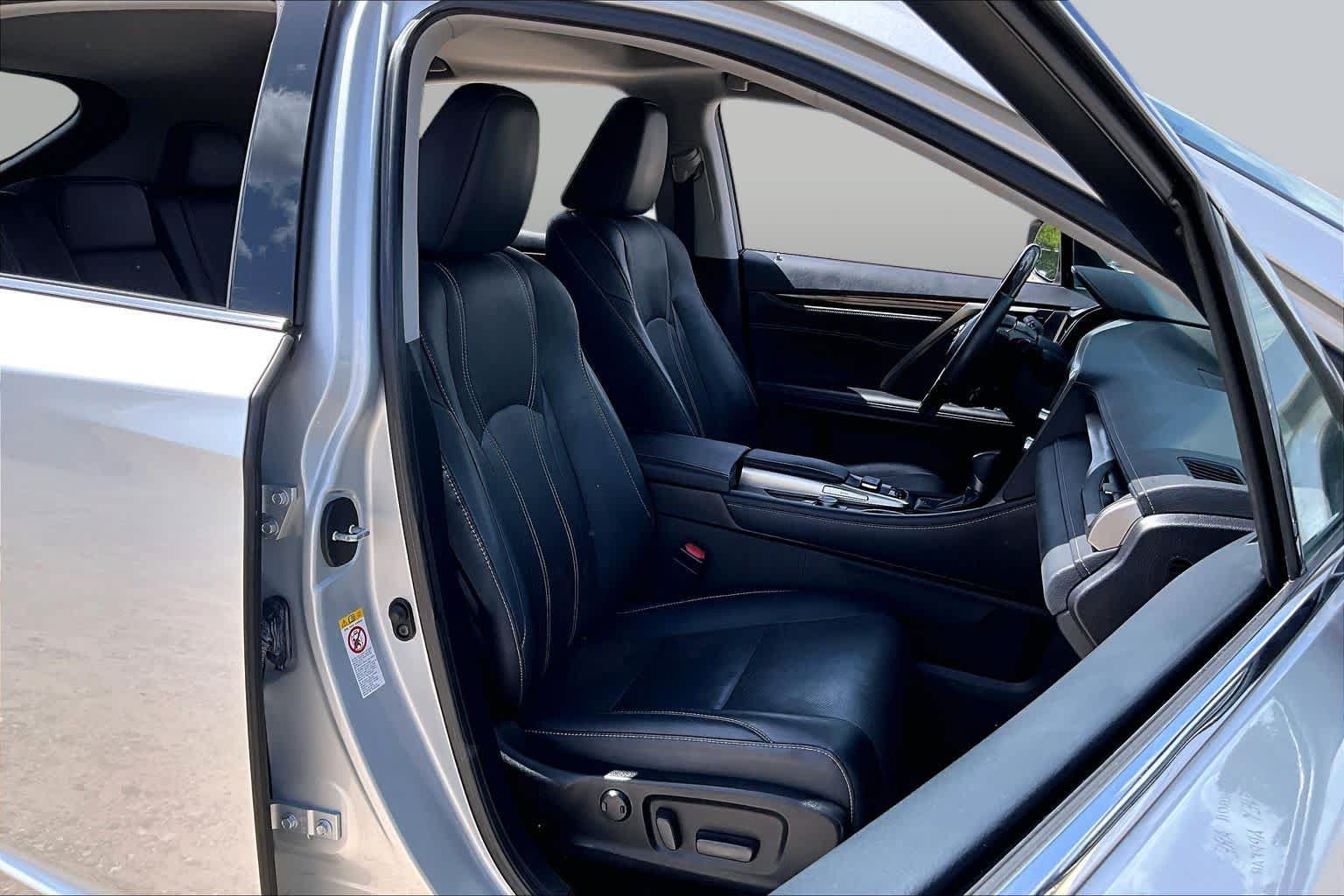 Used 2019 Lexus RX 350 FWD w/ Navigation Package image 8